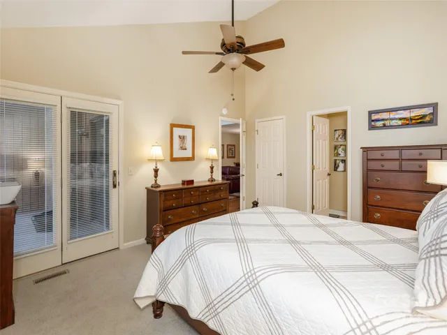 $395,000 | 303 North Scarlet Oak Lane, Hendersonville, NC 28791