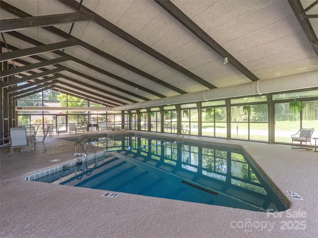 $395,000 | 303 North Scarlet Oak Lane, Hendersonville, NC 28791