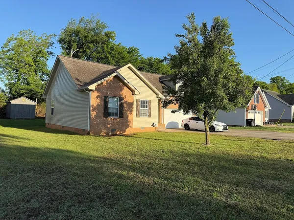 $1,900 | 3531 Sandpiper Drive, Clarksville, TN 37042