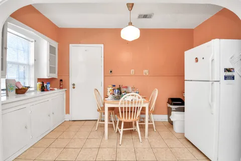 $325,000 | 1433 Scharpe Street, Houston, TX 77023