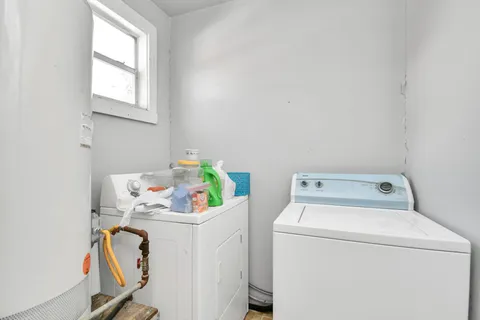 $325,000 | 1433 Scharpe Street, Houston, TX 77023