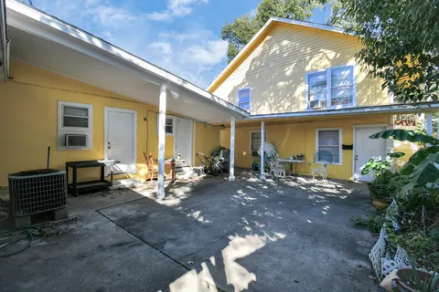 $325,000 | 1433 Scharpe Street, Houston, TX 77023