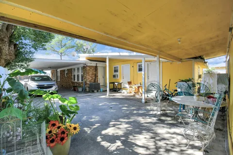 $325,000 | 1433 Scharpe Street, Houston, TX 77023