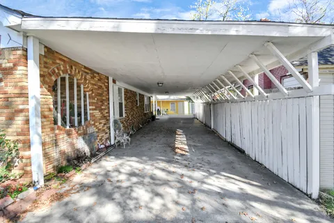 $325,000 | 1433 Scharpe Street, Houston, TX 77023