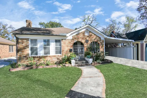 $325,000 | 1433 Scharpe Street, Houston, TX 77023