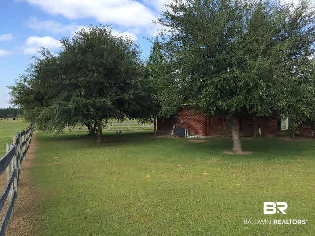 28661 Three Mile Road Elberta, AL 36530 - Photo 2 of 30