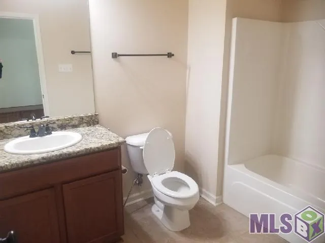 $2,000 | 510 Greenwich Drive, Baton Rouge, LA 70820