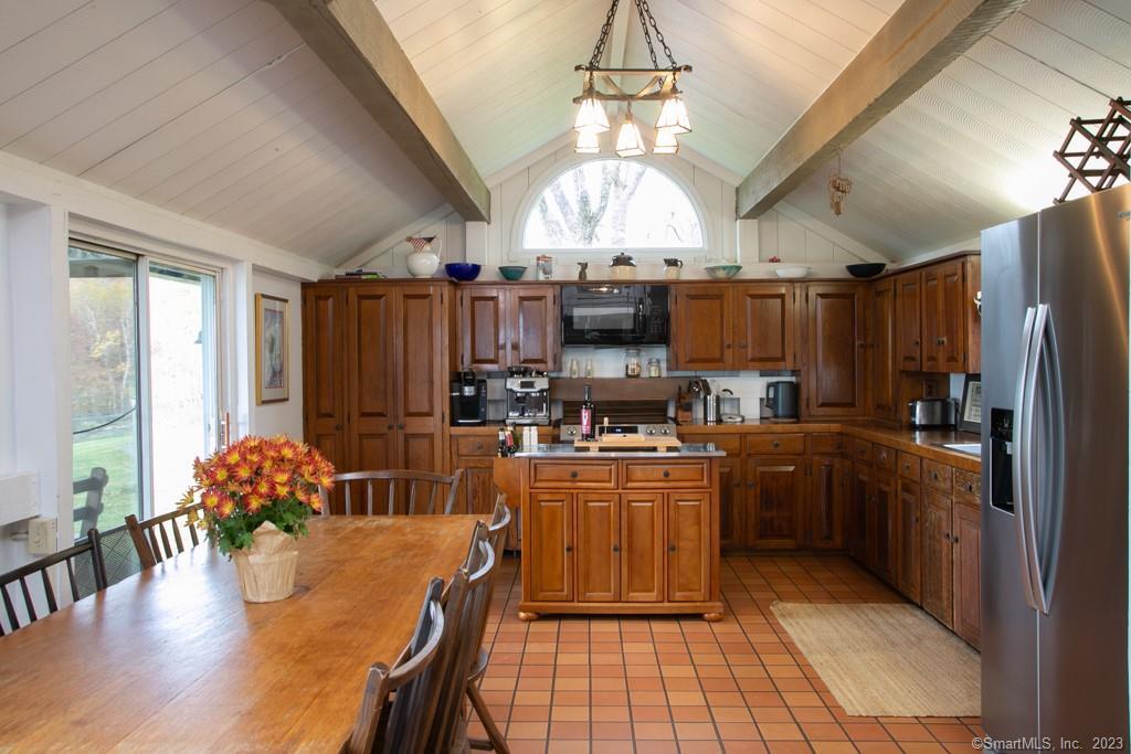 594 Skiff Mountain Road Kent, CT 06757 - Photo 14 of 40