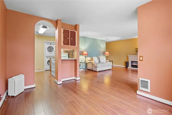 $290,000 | 625 North Jackson Avenue, Unit C24, Tacoma, WA 98406