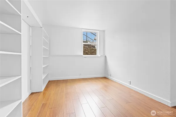 $290,000 | 625 North Jackson Avenue, Unit C24, Tacoma, WA 98406