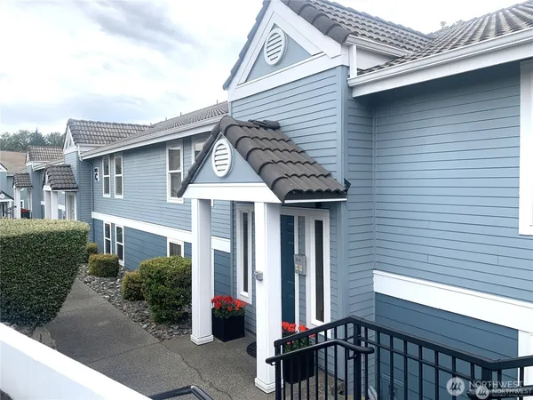 $290,000 | 625 North Jackson Avenue, Unit C24, Tacoma, WA 98406