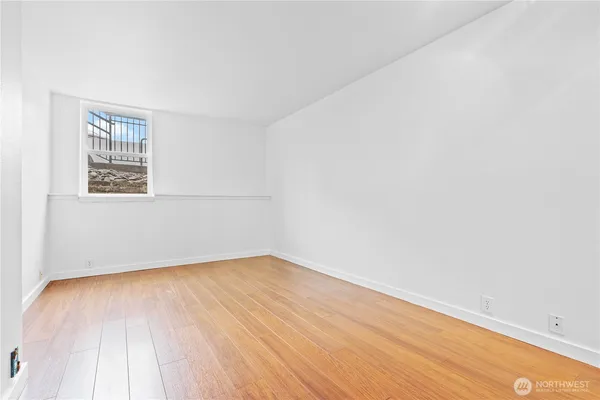 $290,000 | 625 North Jackson Avenue, Unit C24, Tacoma, WA 98406