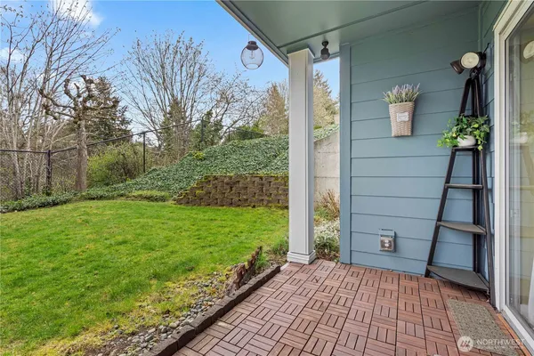 $290,000 | 625 North Jackson Avenue, Unit C24, Tacoma, WA 98406