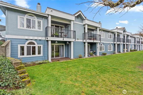 $290,000 | 625 North Jackson Avenue, Unit C24, Tacoma, WA 98406