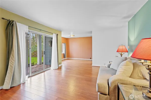 $290,000 | 625 North Jackson Avenue, Unit C24, Tacoma, WA 98406