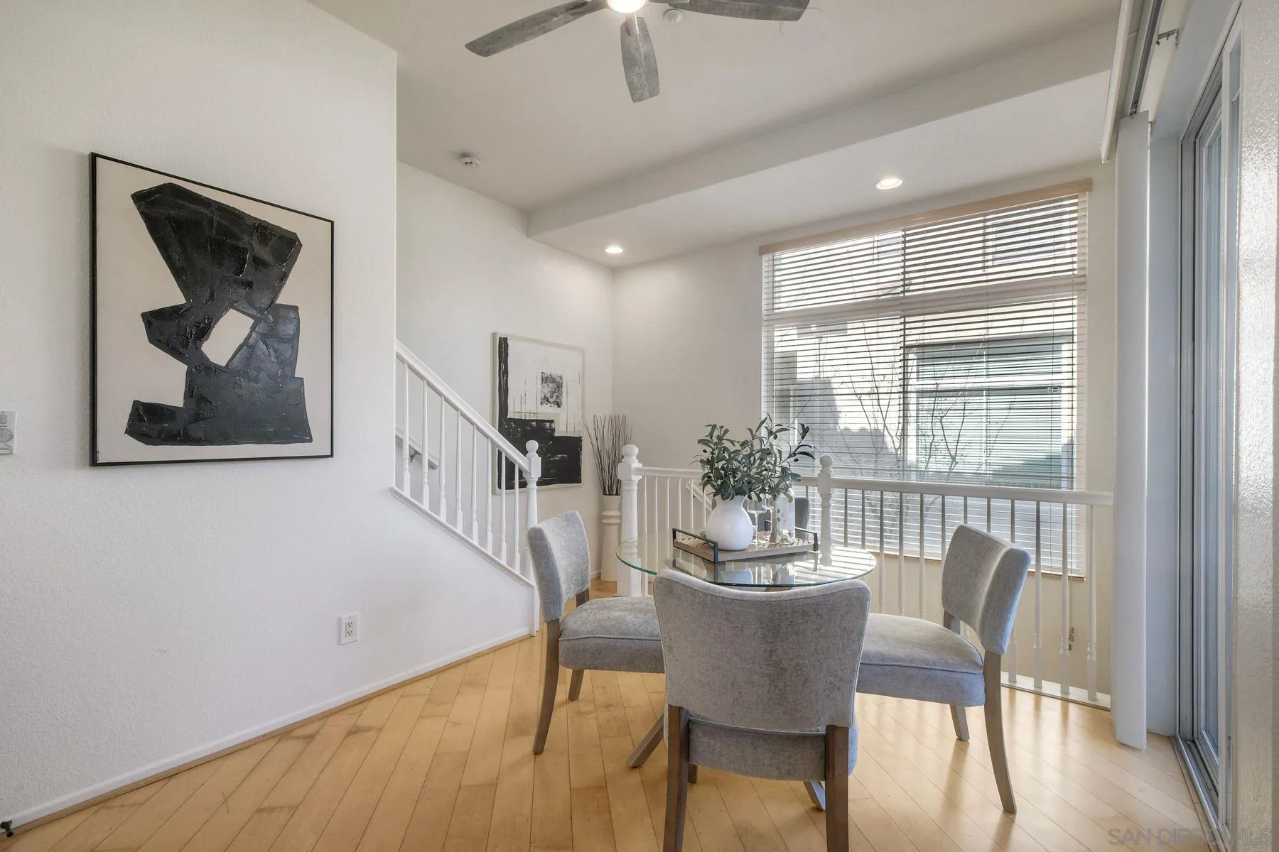 598 Almond Road San Marcos, CA 92078 - Photo 7 of 28 Gallery Image 7
