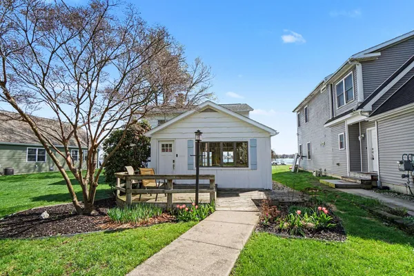 $789,000 | 11987 West Indian Lake Drive, Vicksburg, MI 49097