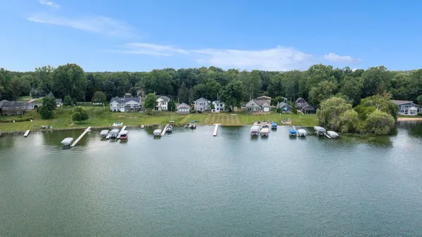 $789,000 | 11987 West Indian Lake Drive, Vicksburg, MI 49097