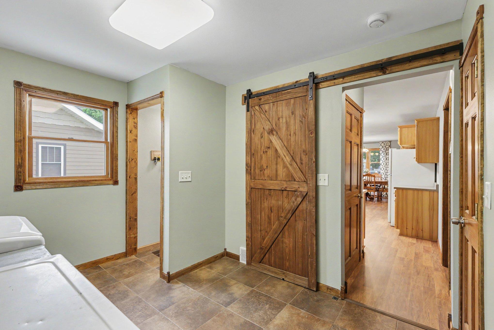 920 North Spring Street Luverne, MN 56156 - Photo 23 of 25