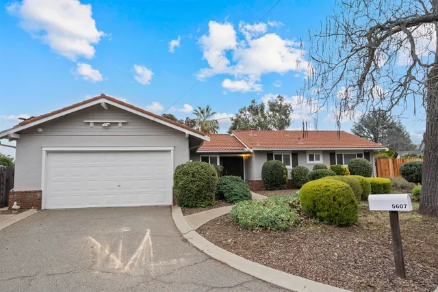 $899,000 | 5607 Lassen Court, Clayton, CA 94517
