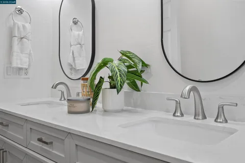 $899,000 | 5607 Lassen Court, Clayton, CA 94517