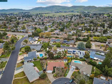 $899,000 | 5607 Lassen Court, Clayton, CA 94517