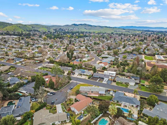 $899,000 | 5607 Lassen Court, Clayton, CA 94517