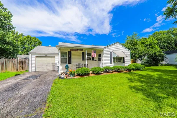 $129,900 | 1819 North 16th Street, Swansea, IL 62226