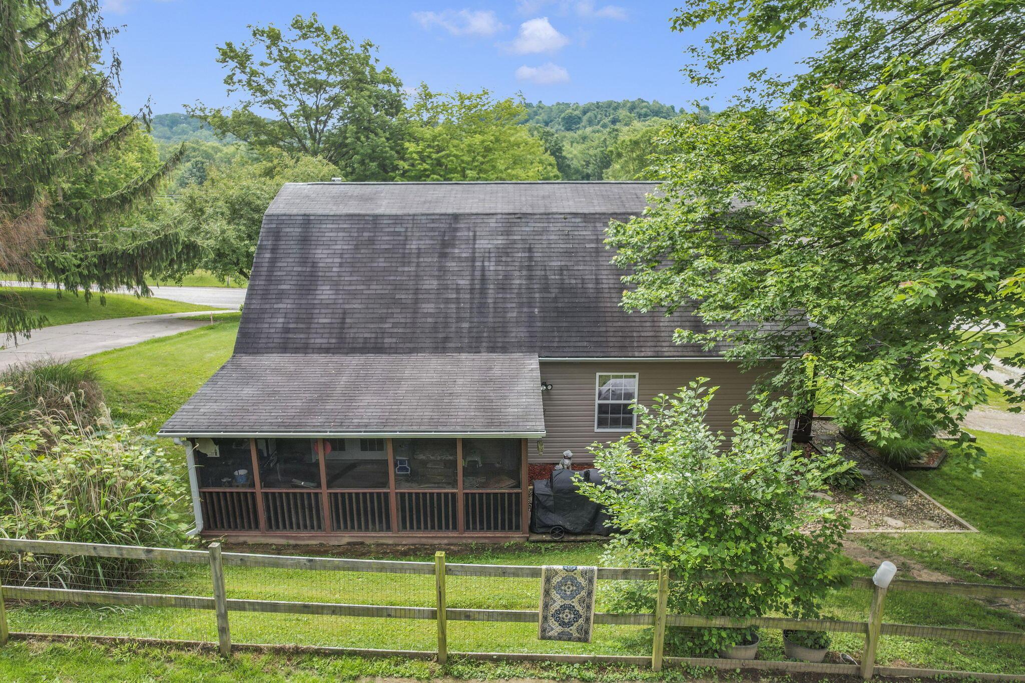 2530 Hamburg Road Southwest Lancaster, OH 43130 - Photo 5 of 51 drone view of back of home