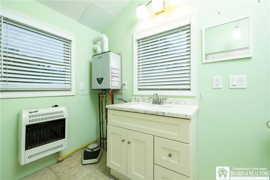 12943 Allegany Road Hanover, NY 14081 - Photo 15 of 31 main bath