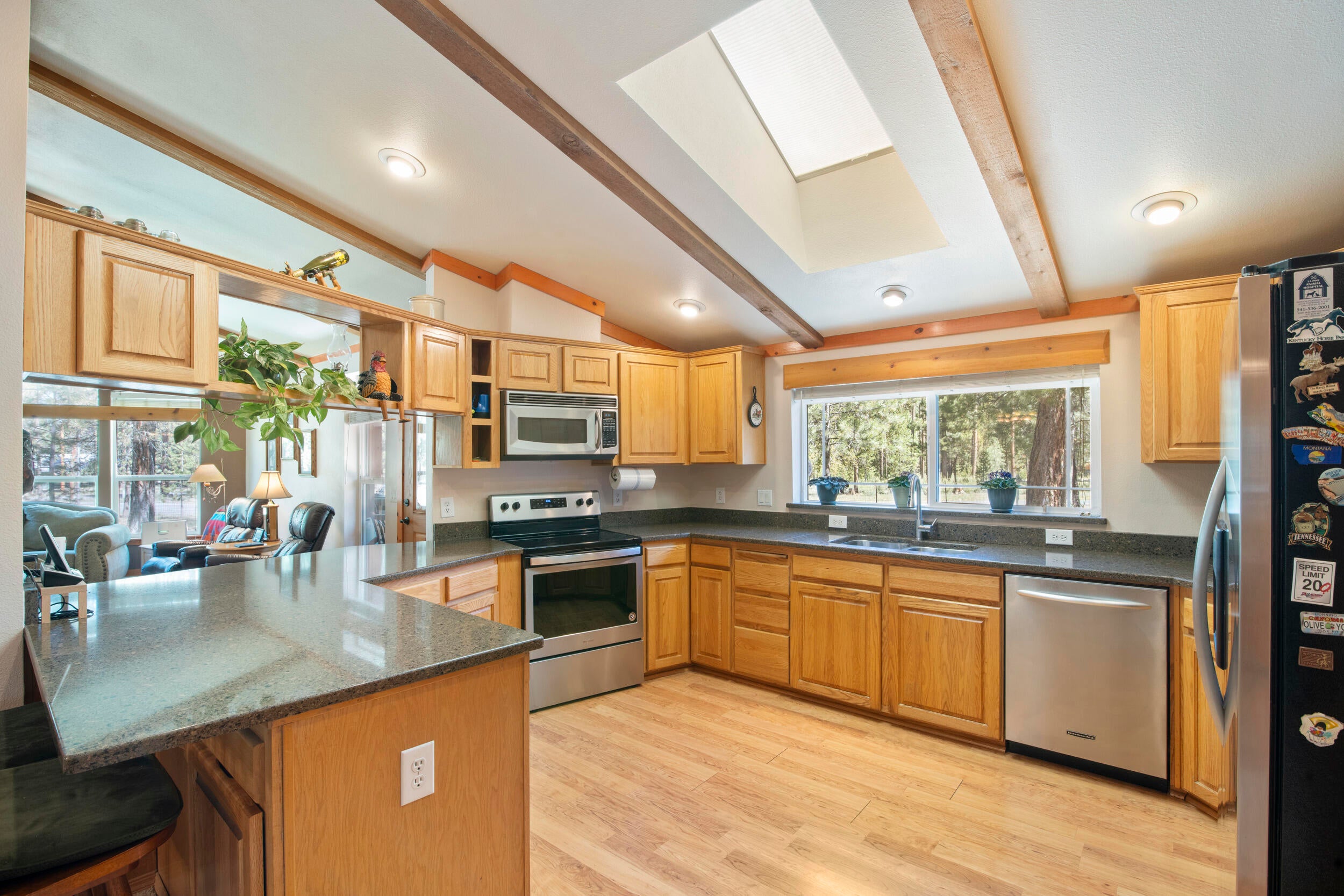 1838 Rector Drive La Pine, OR 97739 - Photo 24 of 69 kitchen