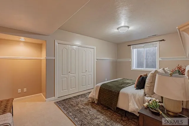 $2,200 | 230 Hampton Lane, Idaho Falls, ID 83404