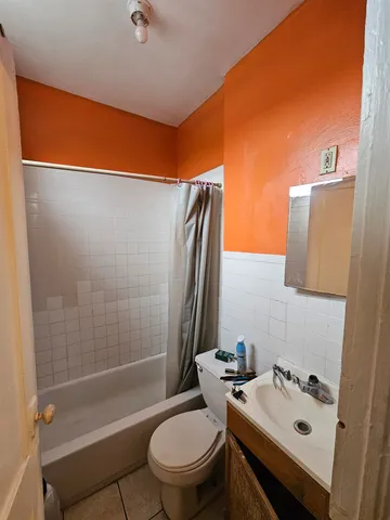 $2,300 | 6714 Bergenline Avenue, Unit 3, Guttenberg, NJ 07093