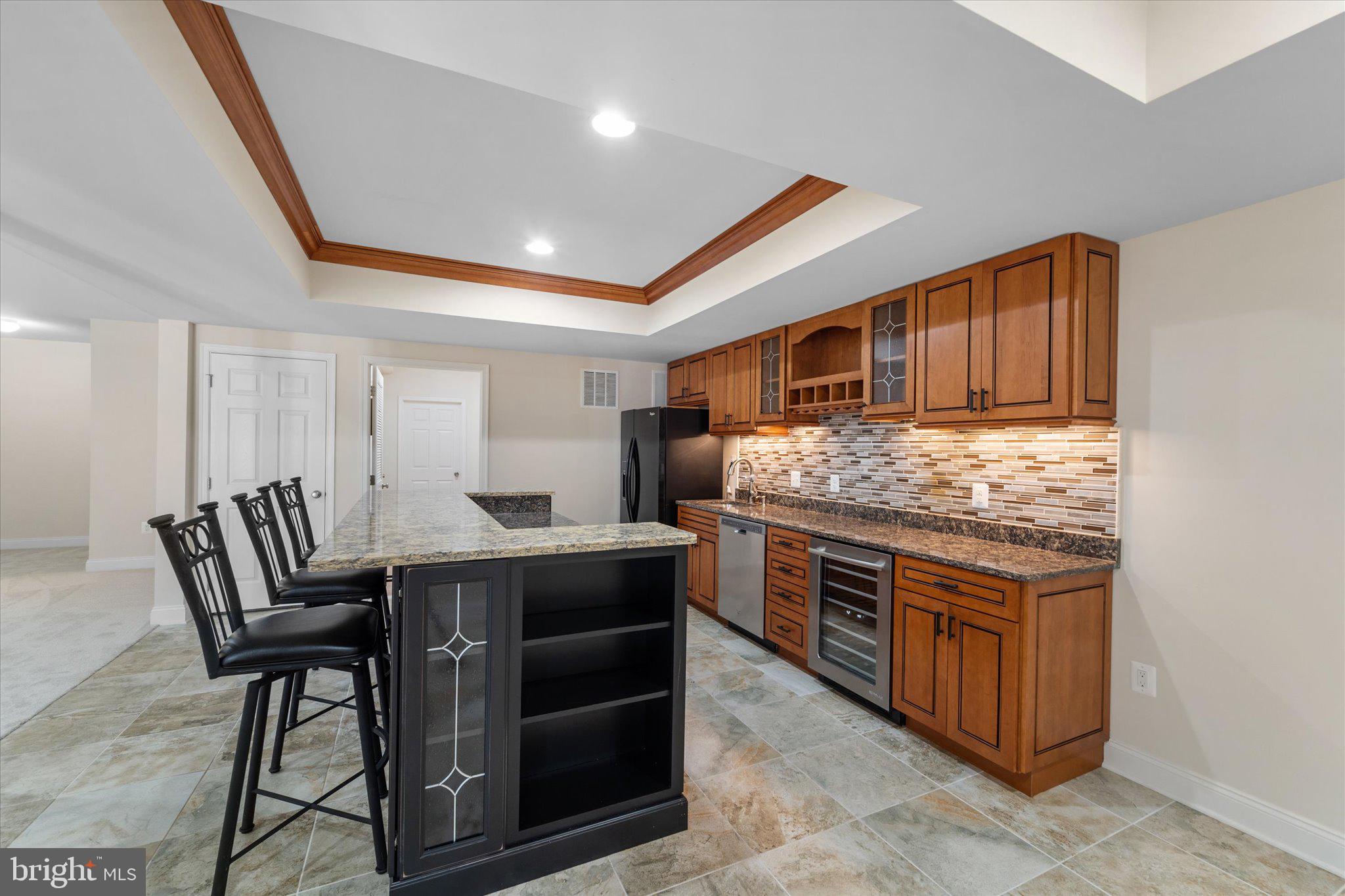 22990 Weybridge Square Ashburn, VA 20148 - Photo 25 of 66 Lower Level Bar