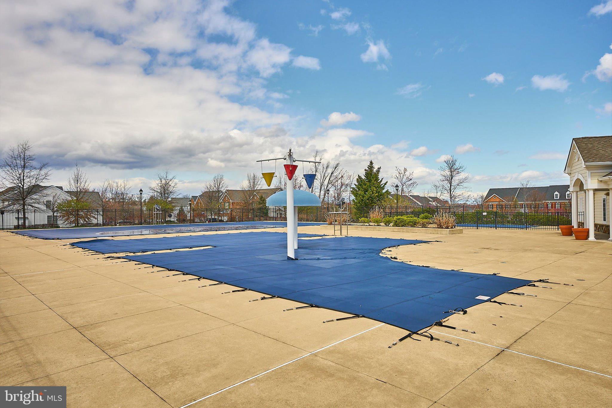 22990 Weybridge Square Ashburn, VA 20148 - Photo 60 of 66 Outdoor HOA Pool