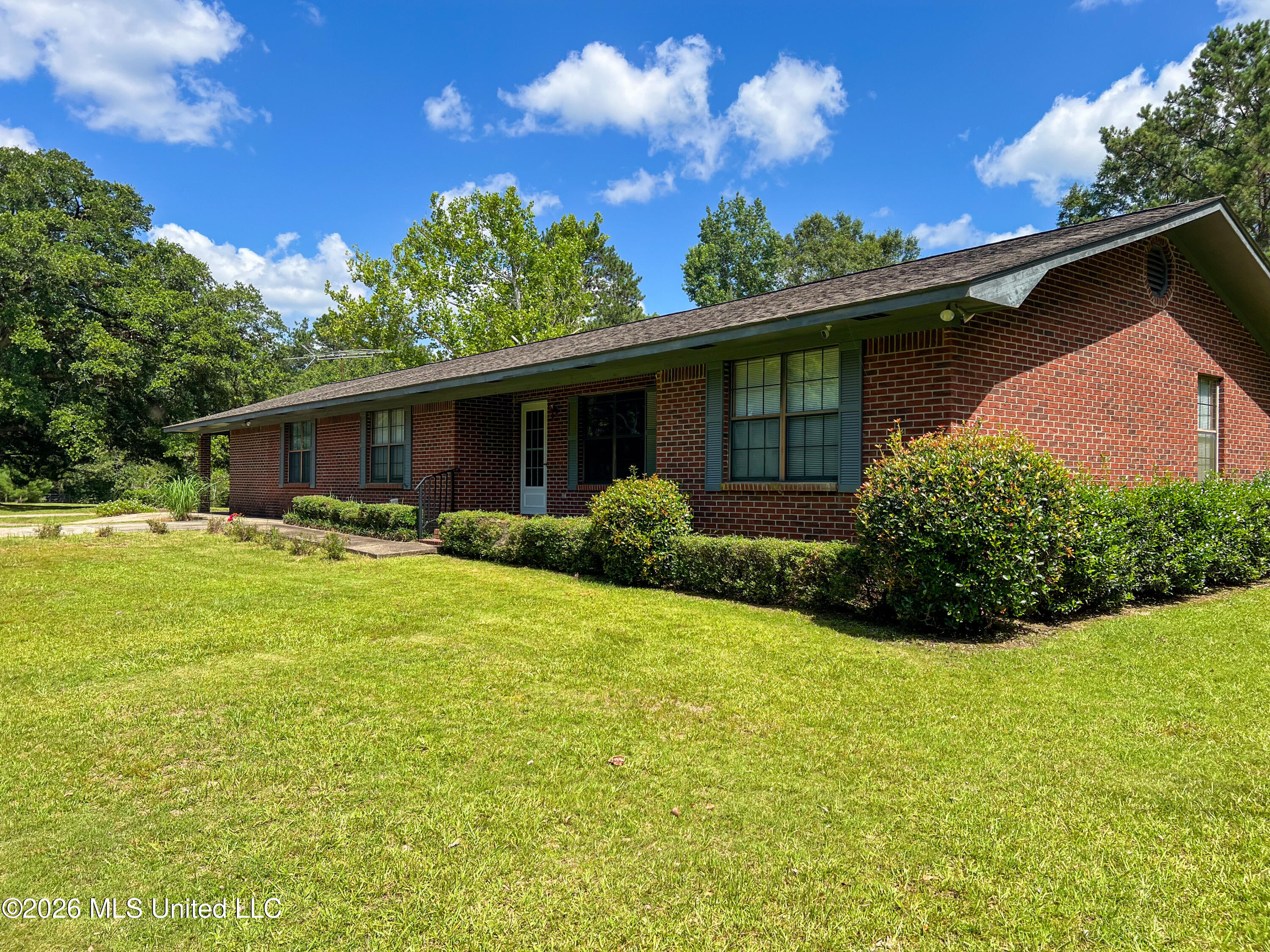 1309 McInnis Vernal Road Lucedale, MS 39452 - Photo 1 of 39 IMG_6159