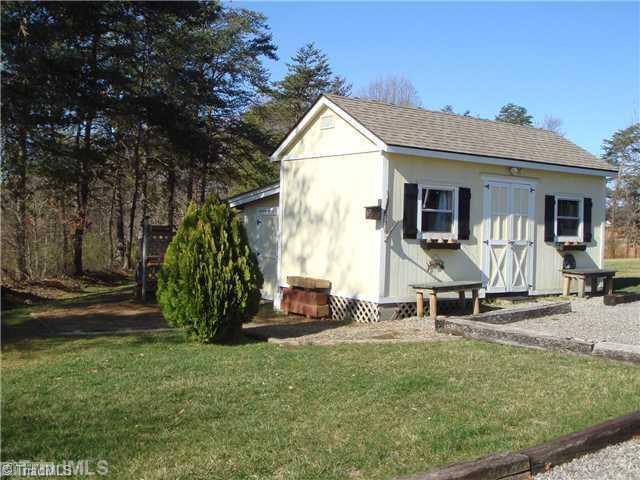 1236 Collins Road Westfield, NC 27053 - Photo 14 of 16 Workshop.