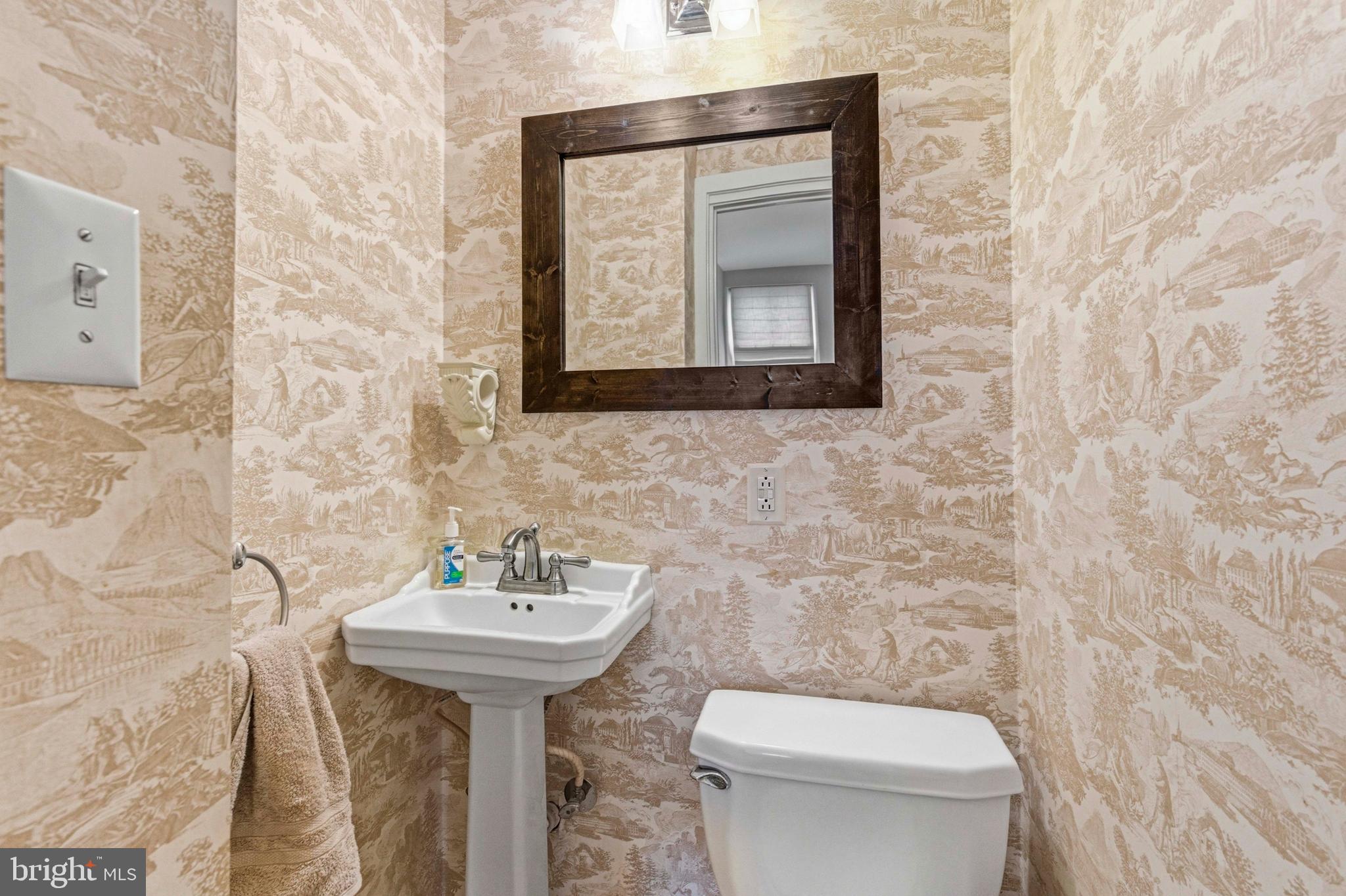 1 Wilson Drive Stockton, NJ 08559 - Photo 19 of 75 Charming first floor powder room.