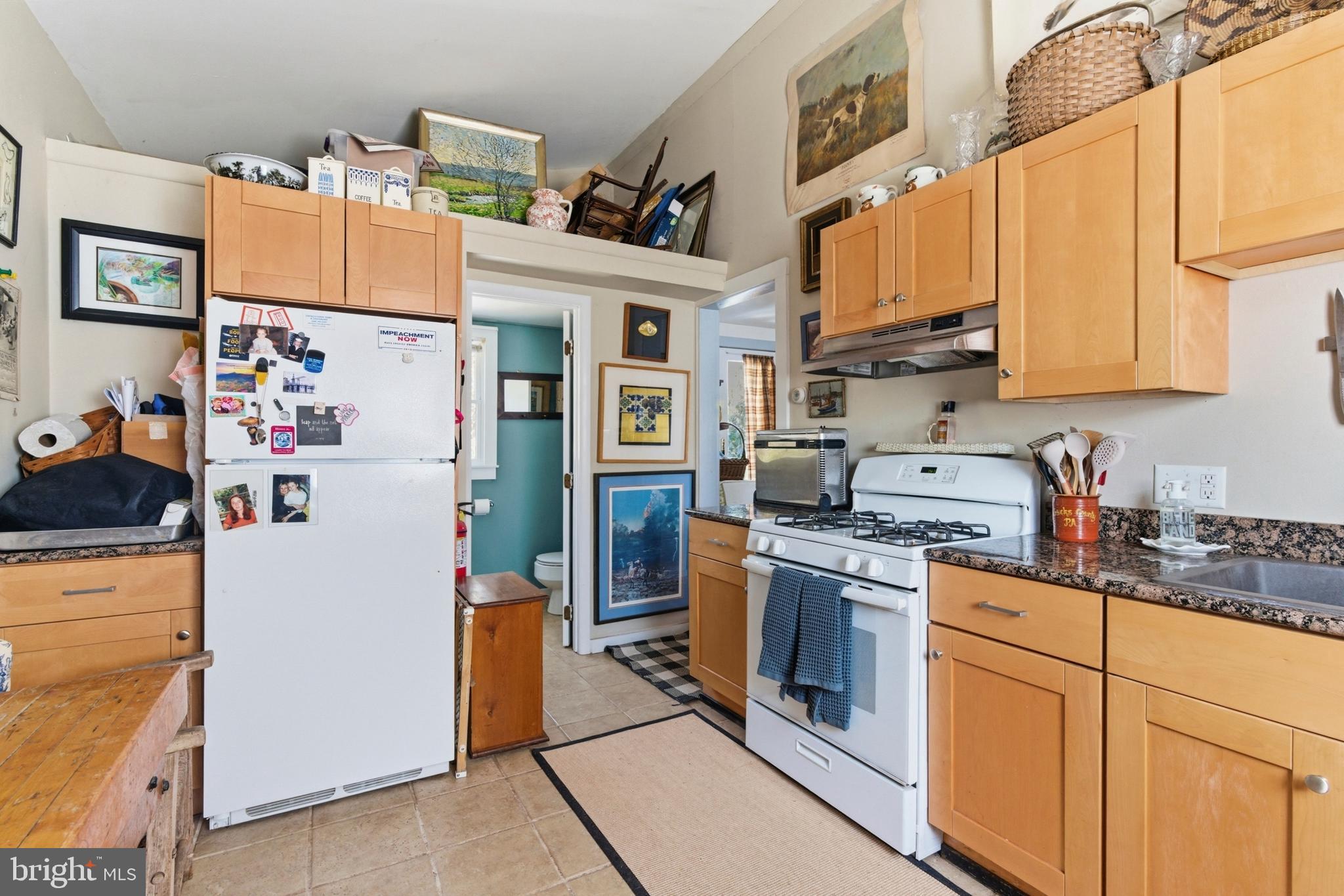 1 Wilson Drive Stockton, NJ 08559 - Photo 57 of 75 Kitchen in guest house