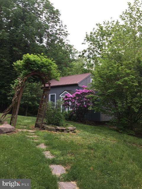 1 Wilson Drive Stockton, NJ 08559 - Photo 65 of 75 Gardens in bloom (seller's photos)