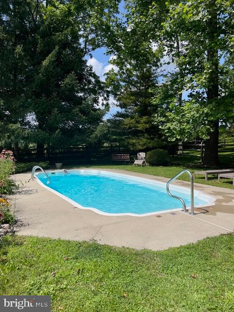 1 Wilson Drive Stockton, NJ 08559 - Photo 67 of 75 Heated Pool (seller's photos)