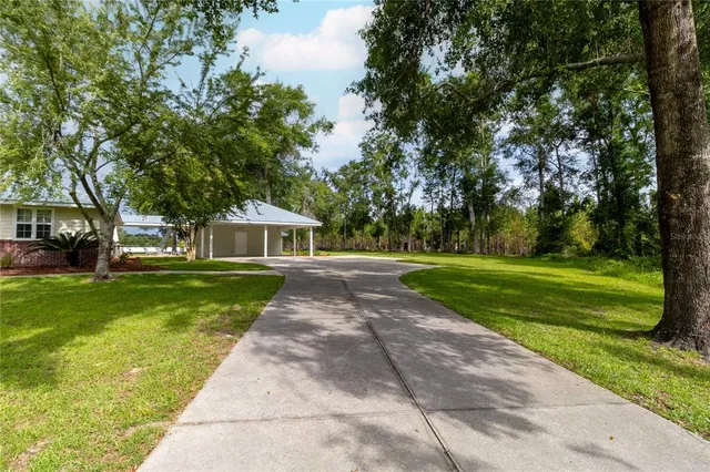 $475,000 | 1015 Northeast Northwood Drive, Mayo, FL 32066