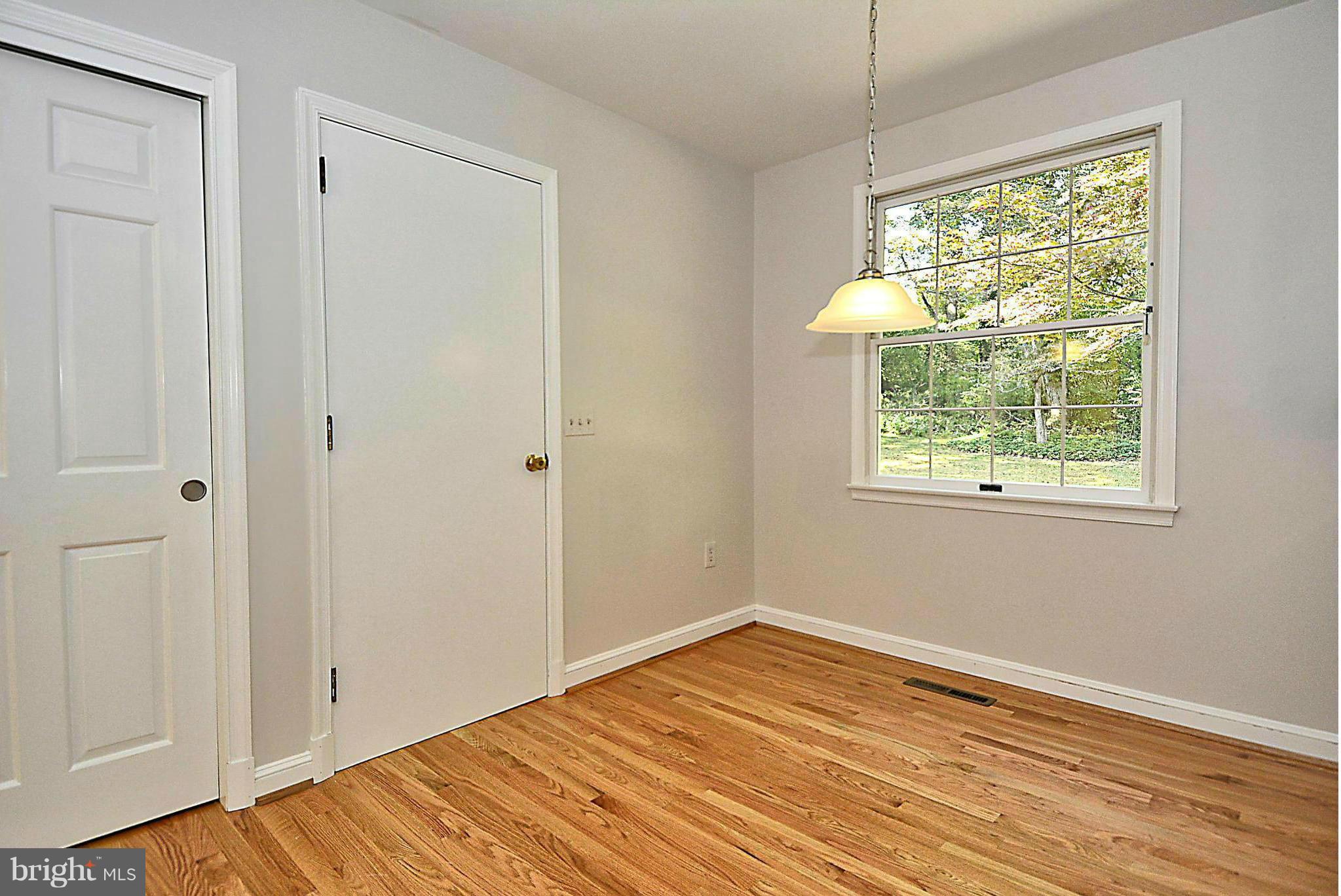 316 East Ridgely Road Lutherville-Timonium, MD 21093 - Photo 10 of 30 Eat-in Kitchen