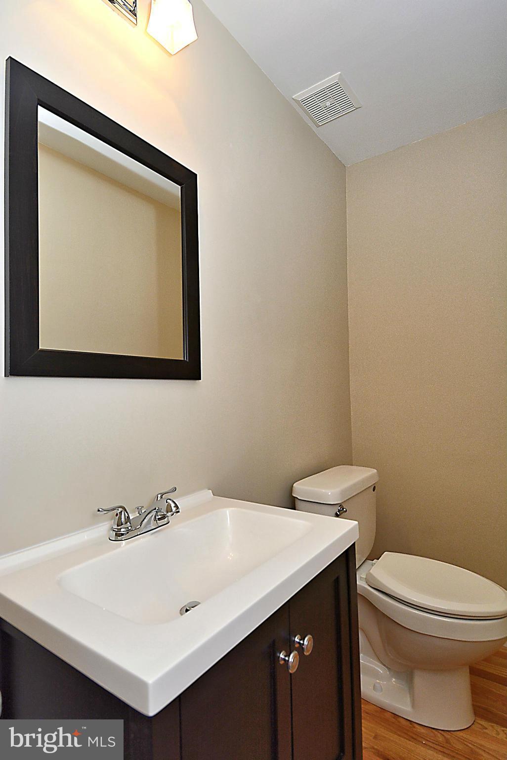 316 East Ridgely Road Lutherville-Timonium, MD 21093 - Photo 12 of 30 First Floor Powder Room