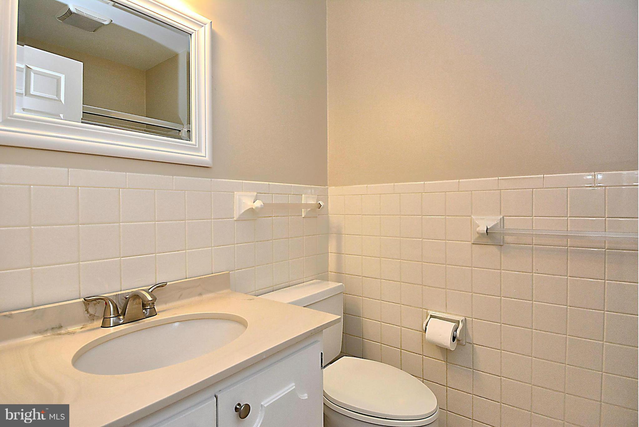 316 East Ridgely Road Lutherville-Timonium, MD 21093 - Photo 16 of 30 Bath (Master)