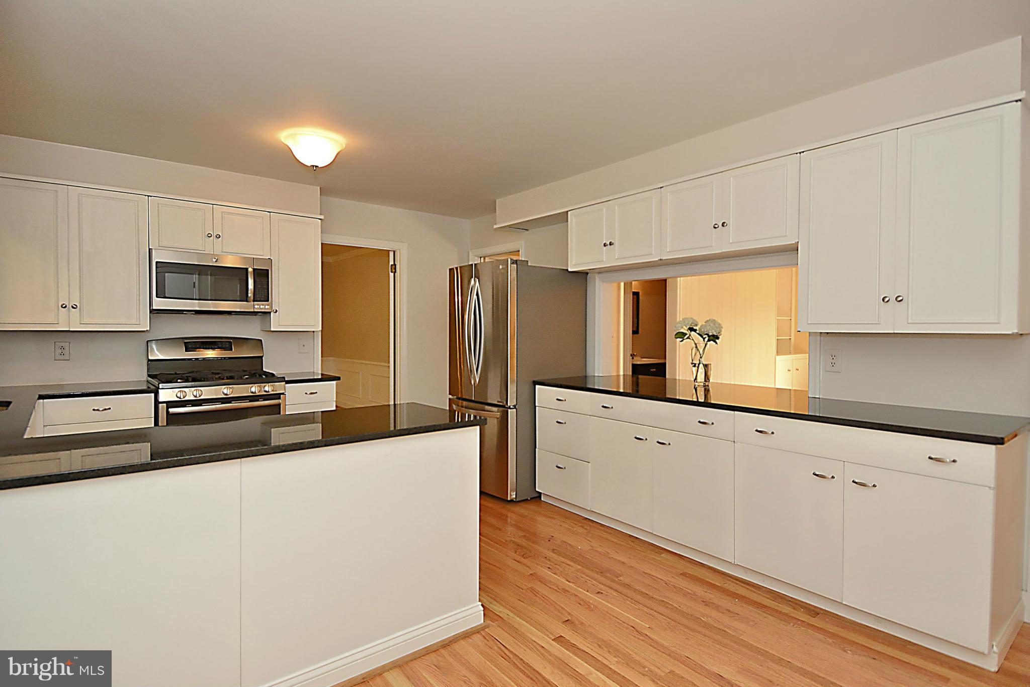 316 East Ridgely Road Lutherville-Timonium, MD 21093 - Photo 9 of 30 Kitchen