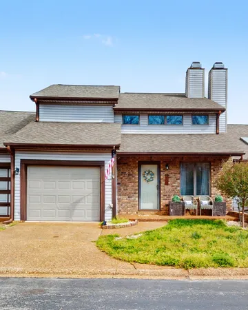 $285,000 | 407 Country Club Court, Clarksville, TN 37043