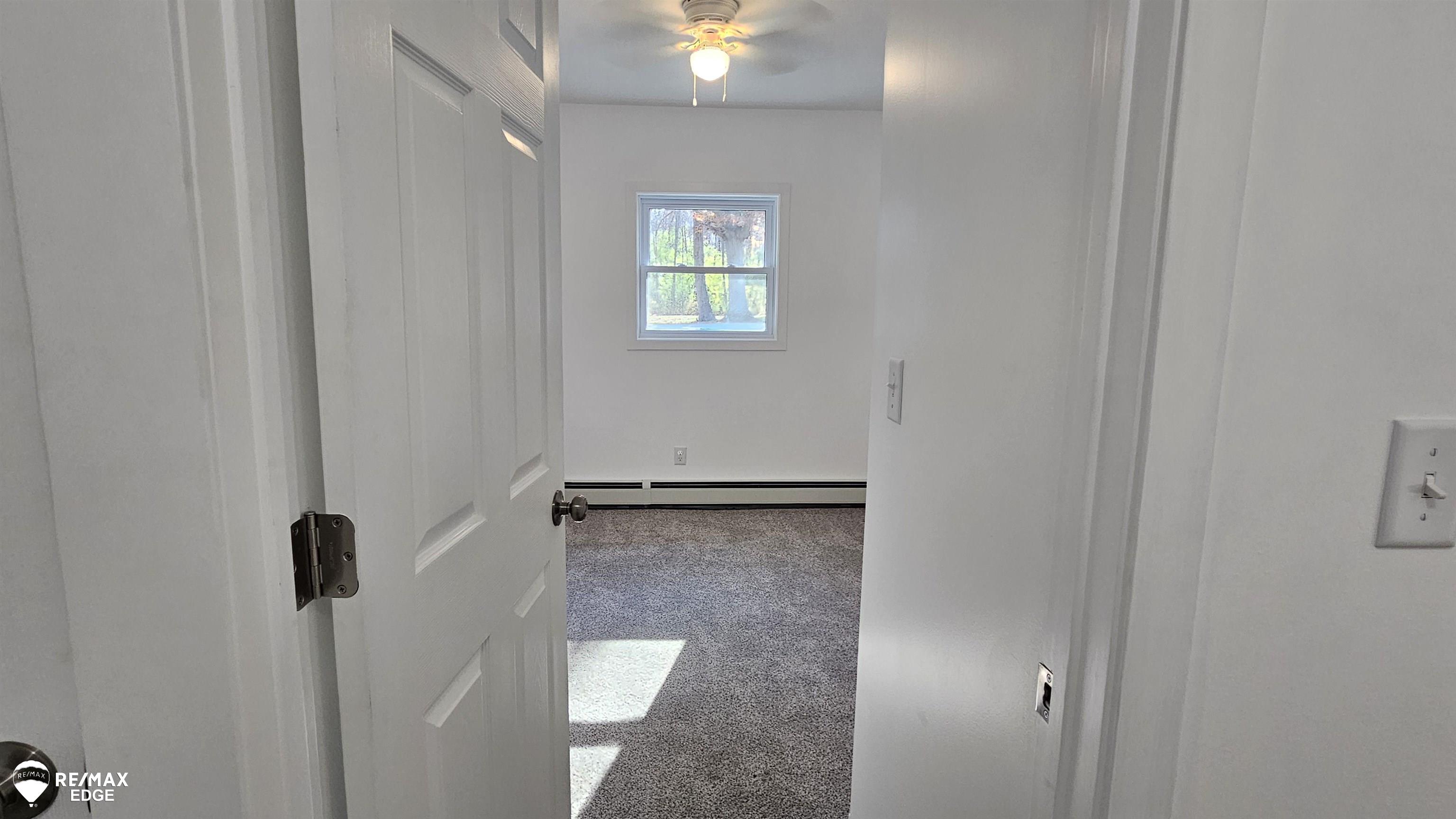 1129 East Judd Road Burton, MI 48529 - Photo 20 of 43 50160739-d9f6a0a1-9cda-4ef7-b296-99b5d302a67e.JPG
