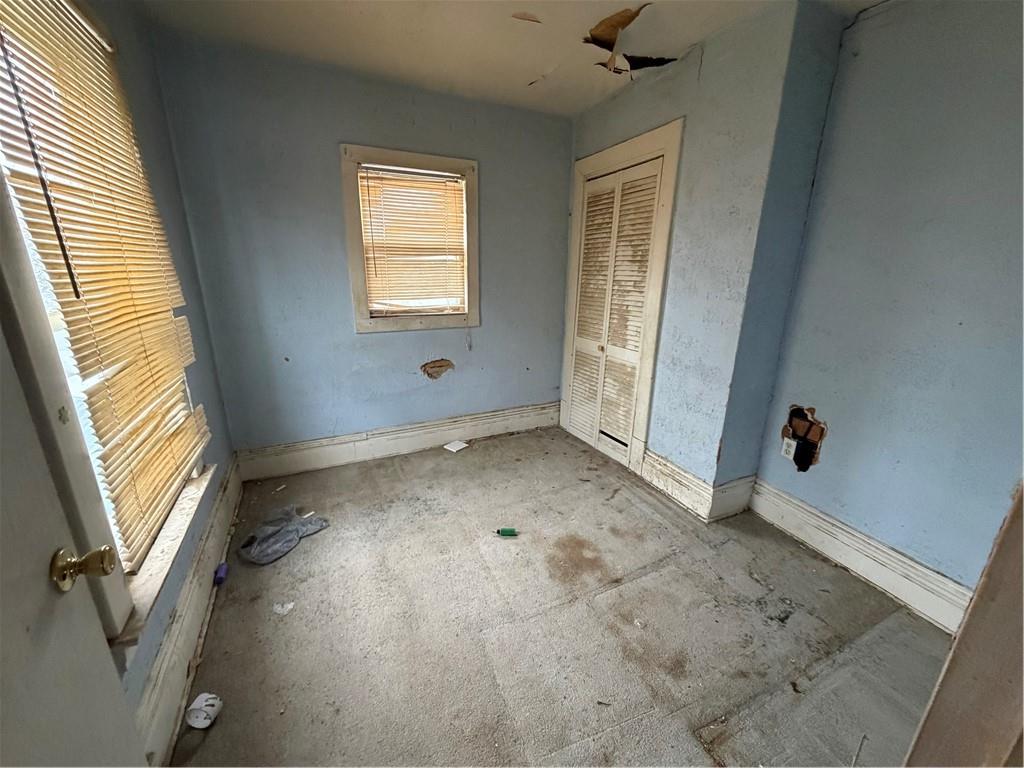 467 Reno Street Rochester, PA 15074 - Photo 9 of 11 an empty room with windows