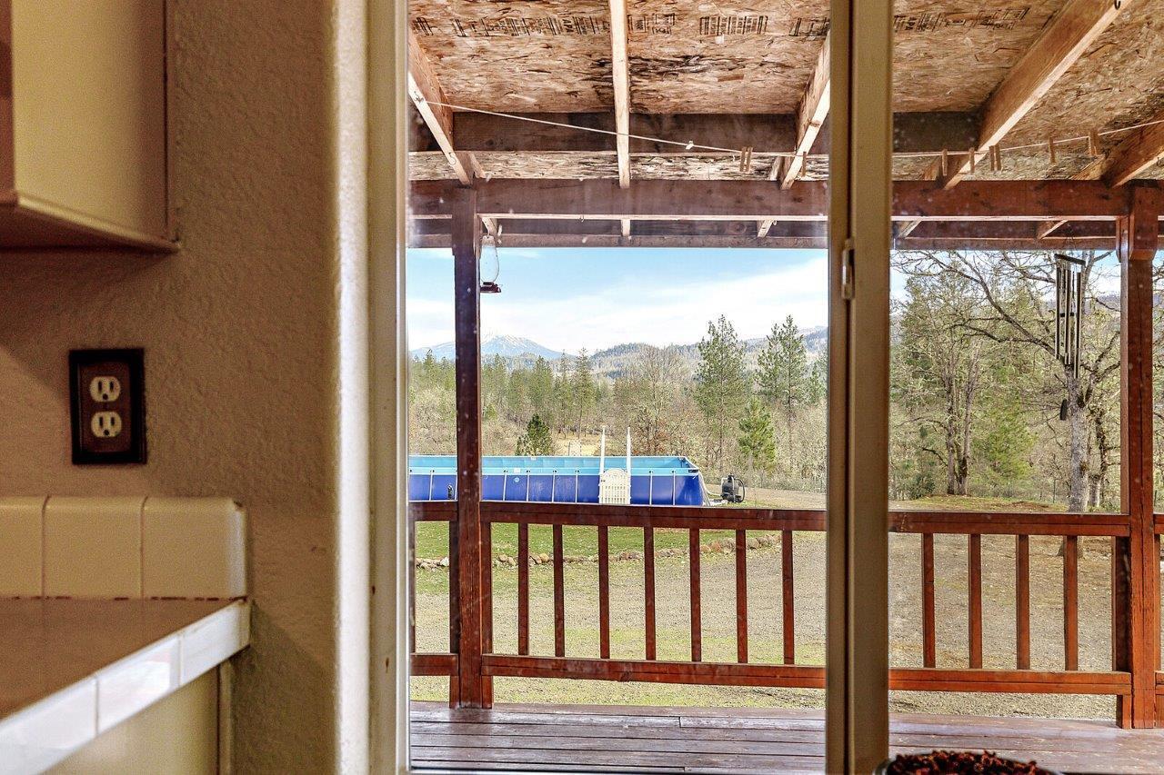 848 Crowfoot Road Eagle Point, OR 97524 - Photo 15 of 40 ggg
